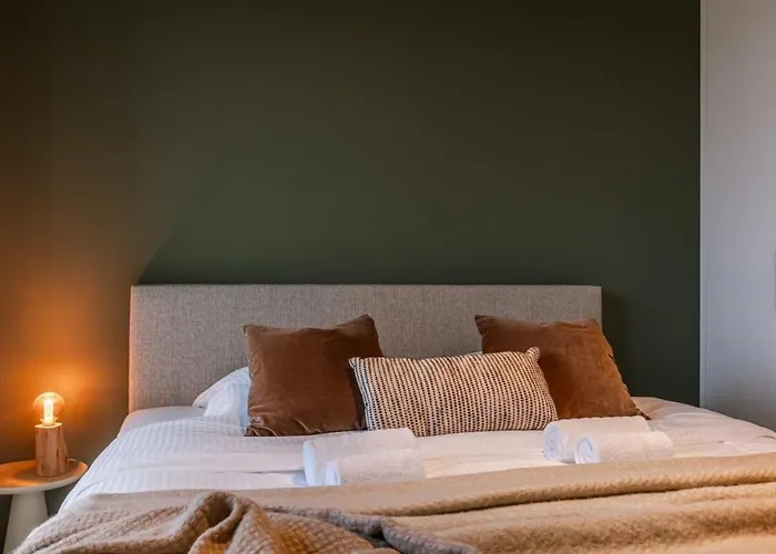 Huswell - Stylish With Harbour View アパート