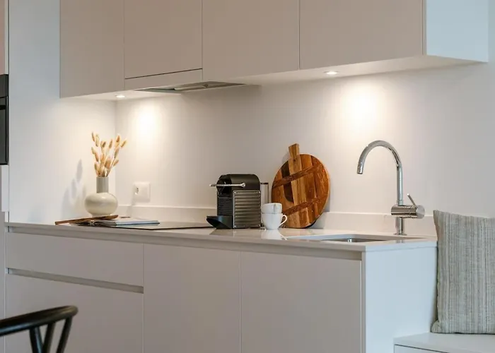 Huswell - Stylish With Harbour View アパート